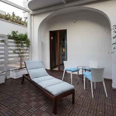 Club Azzurro & 4*