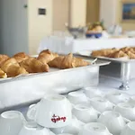 Club Azzurro & Hotel 4*