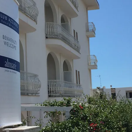Club Azzurro & Hotel 4*